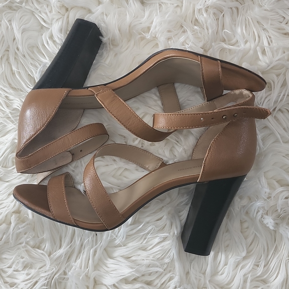 Heels 👠 - Picture 2 of 6